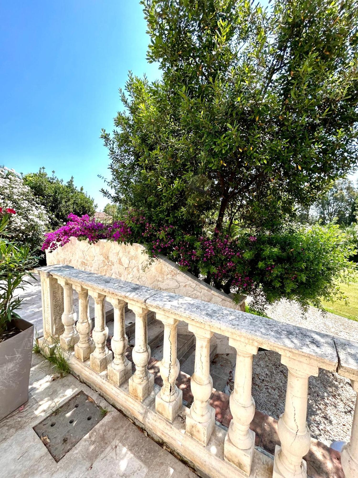 פולה Villa Cavalieri Country Hotel מראה חיצוני תמונה